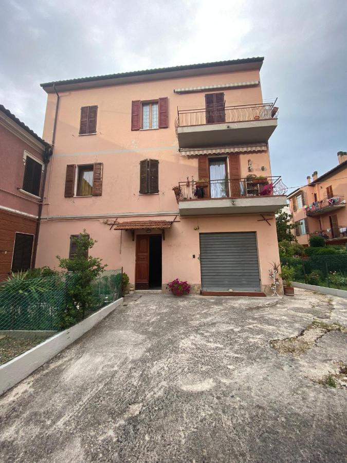Robhouse Otel Fabriano Dış mekan fotoğraf